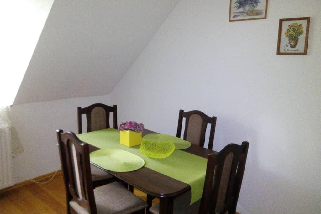 Zamecek Zdiky - Moderni Velky Apartman Bujanov Екстер'єр фото