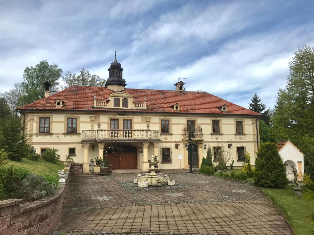 Zamecek Zdiky - Moderni Velky Apartman Bujanov Екстер'єр фото